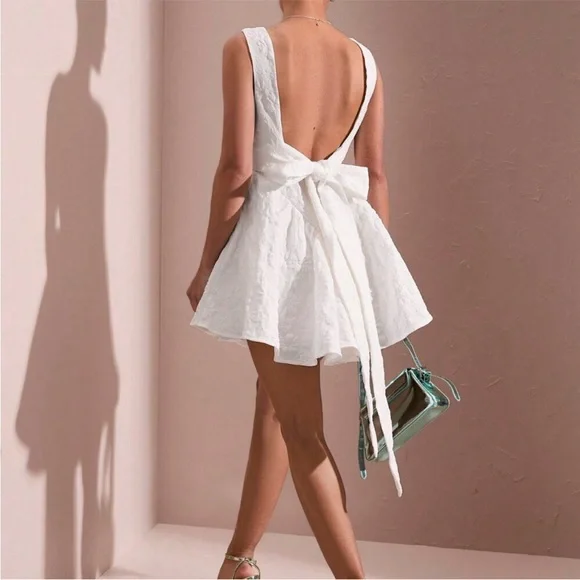 White Casual Women's Jacquard Graduation Dress - Picture 2 of 4